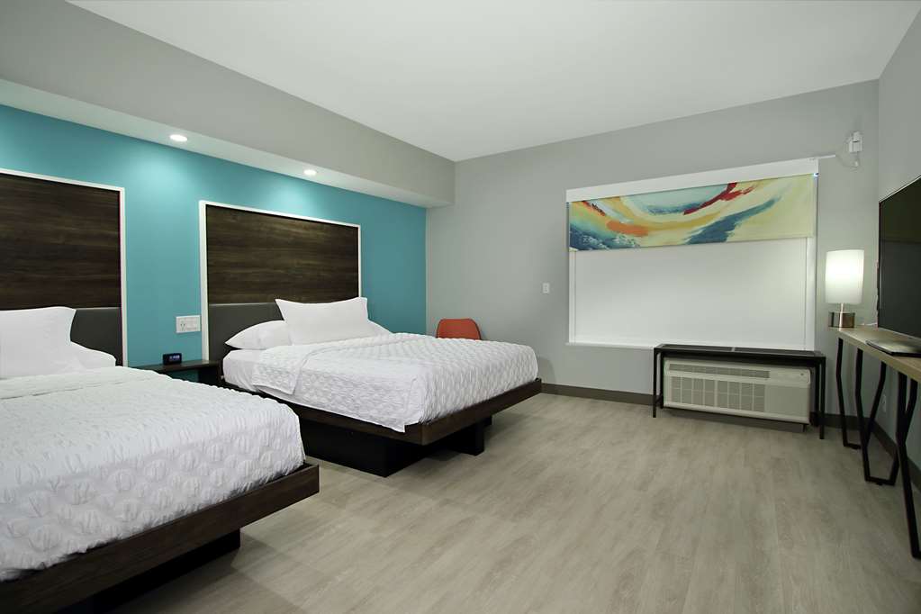 Фото Tru by Hilton Meridian