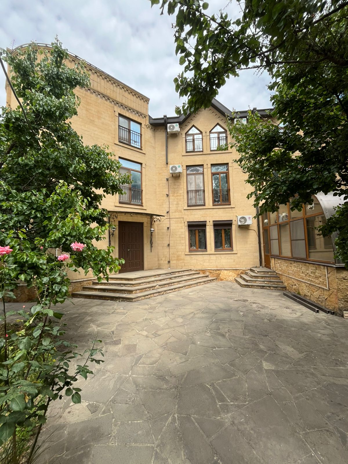 Фото Caspian House