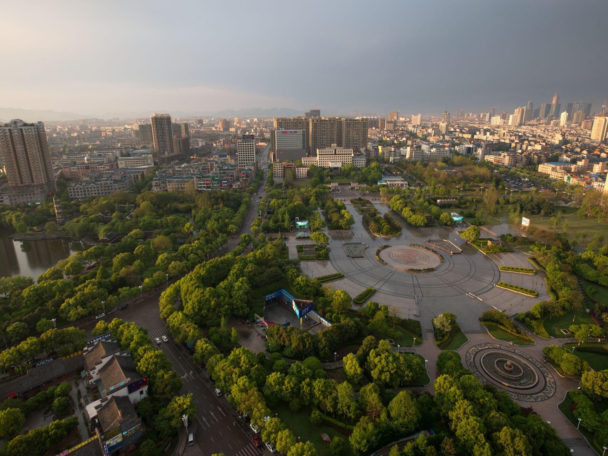 Фото Yimei Plaza Hotel