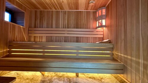 Үйленген көршіммен кеште секс