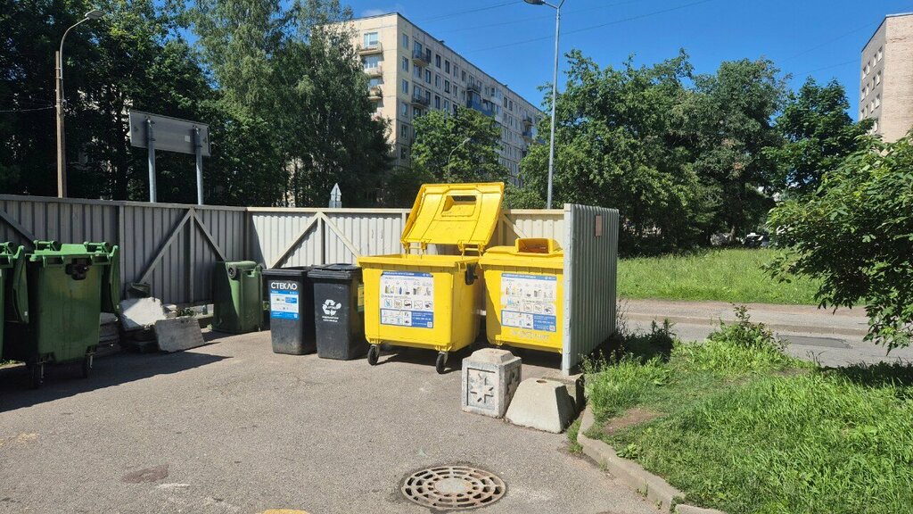 Purchase of recyclables Приём пластика, Saint Petersburg, photo