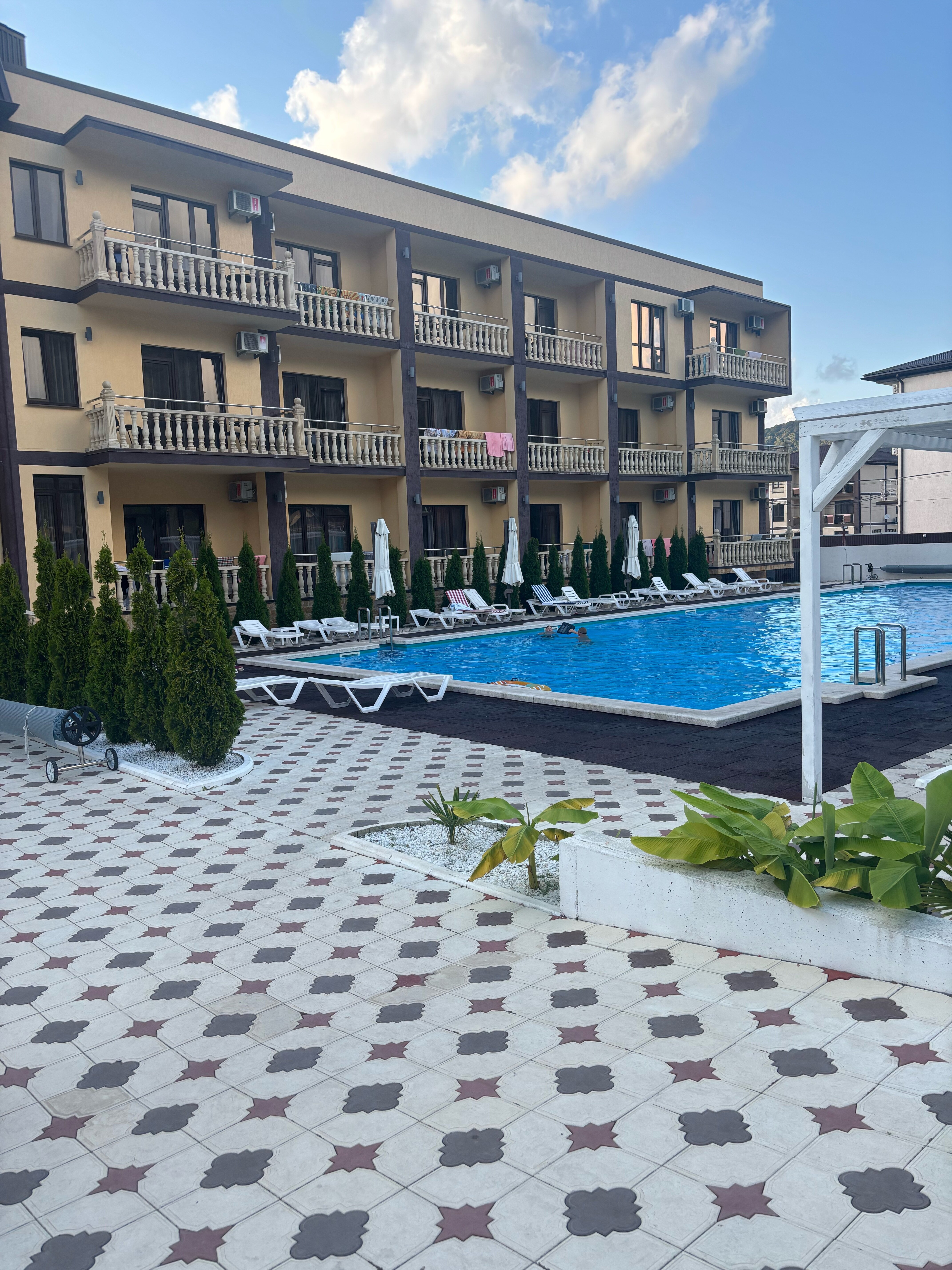 Фото отеля 1