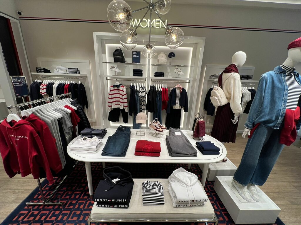 Clothing store Tommy Hilfiger, Chimkent, photo