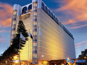 Гостиница Mövenpick Karachi