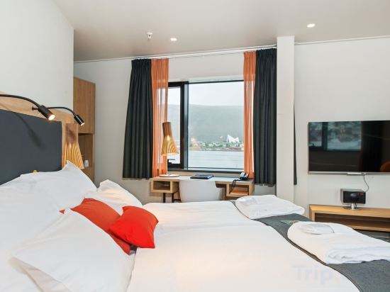 Фото Clarion Hotel The Edge