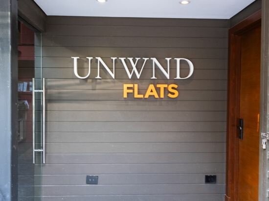 Фото Unwnd Flats Makati