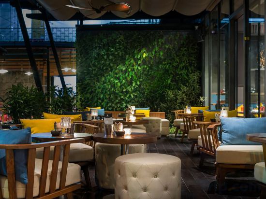 Фото Hotel G Yangon