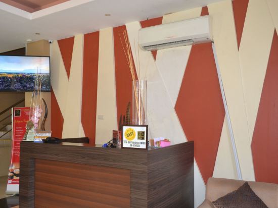 Фото Columbus Plaza Hotel