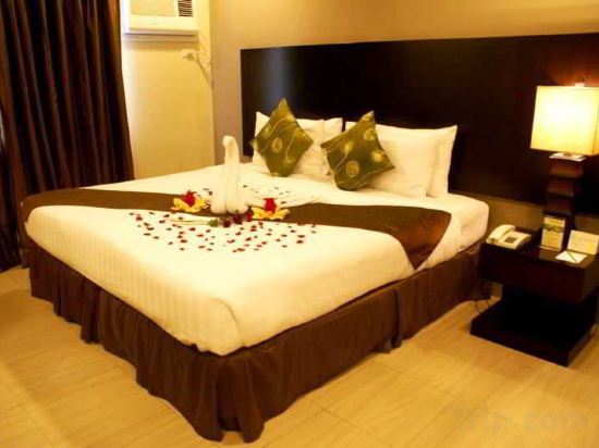Фото Alpa City Suites