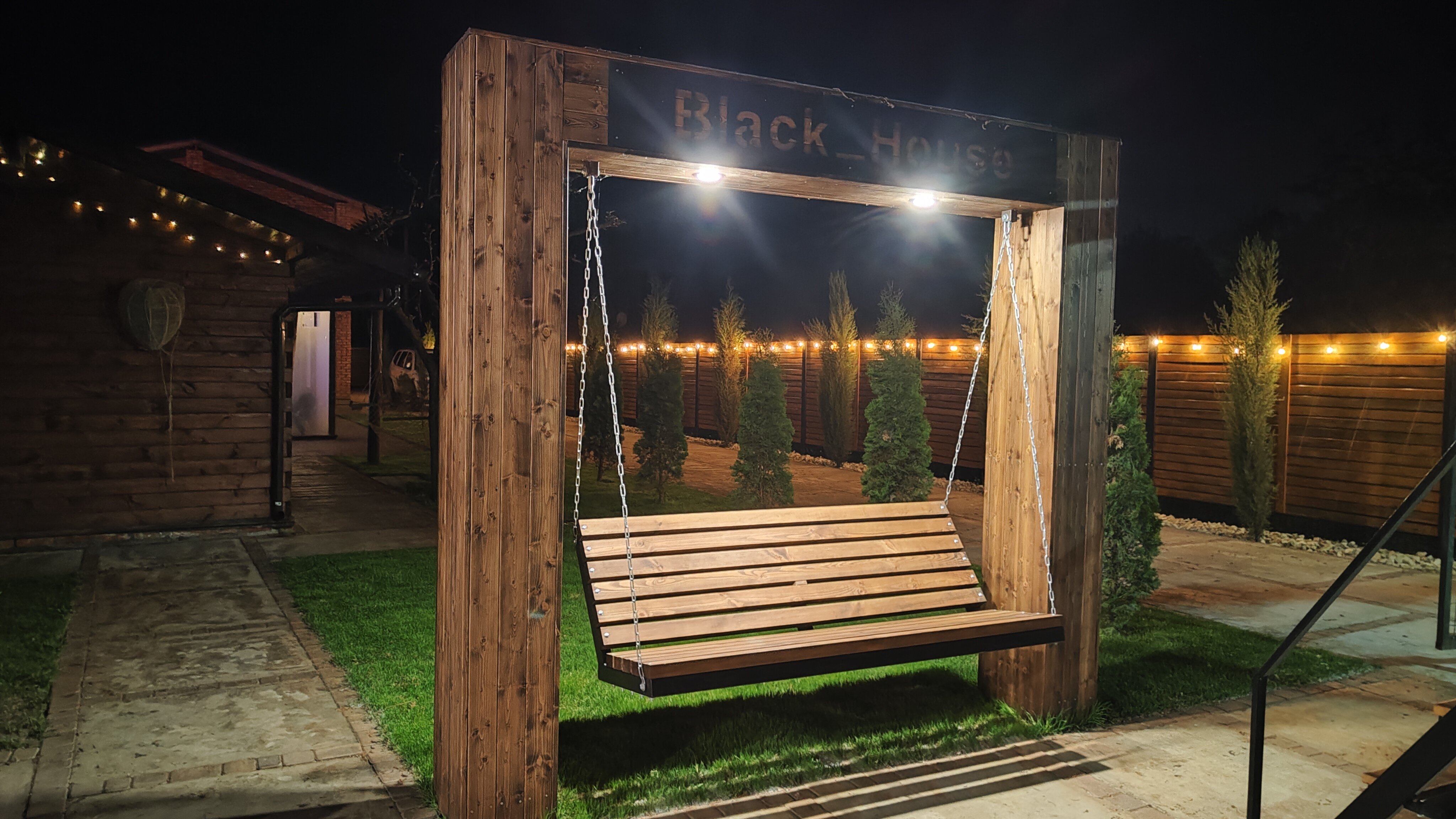 Фото Блэк_хаус