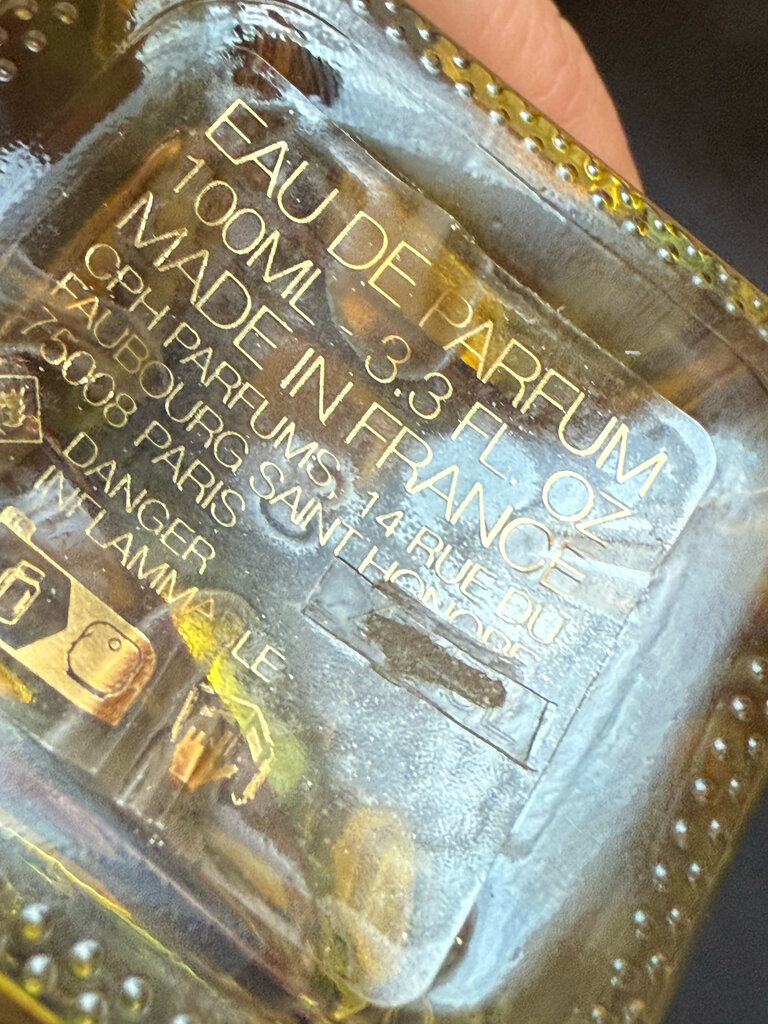 Perfume and cosmetics shop The Niche Gallery, Dubai, photo