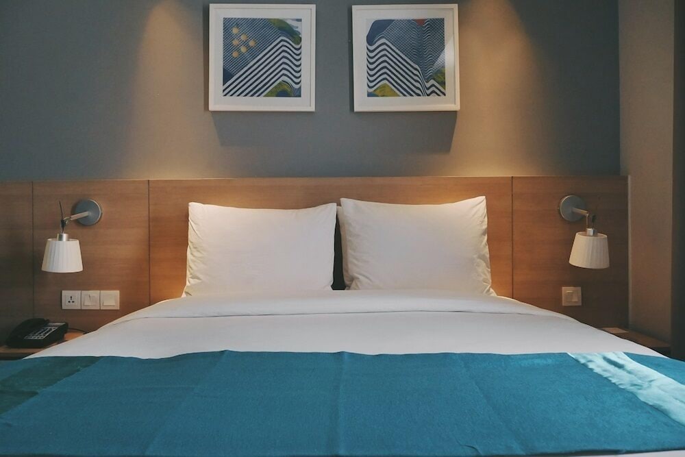 Фото Holiday Inn Express Jakarta Wahid Hasyim, an Ihg Hotel