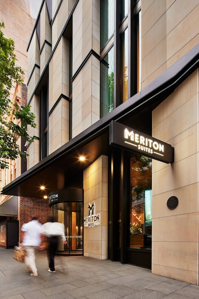 Фото Meriton Suites Sussex Street