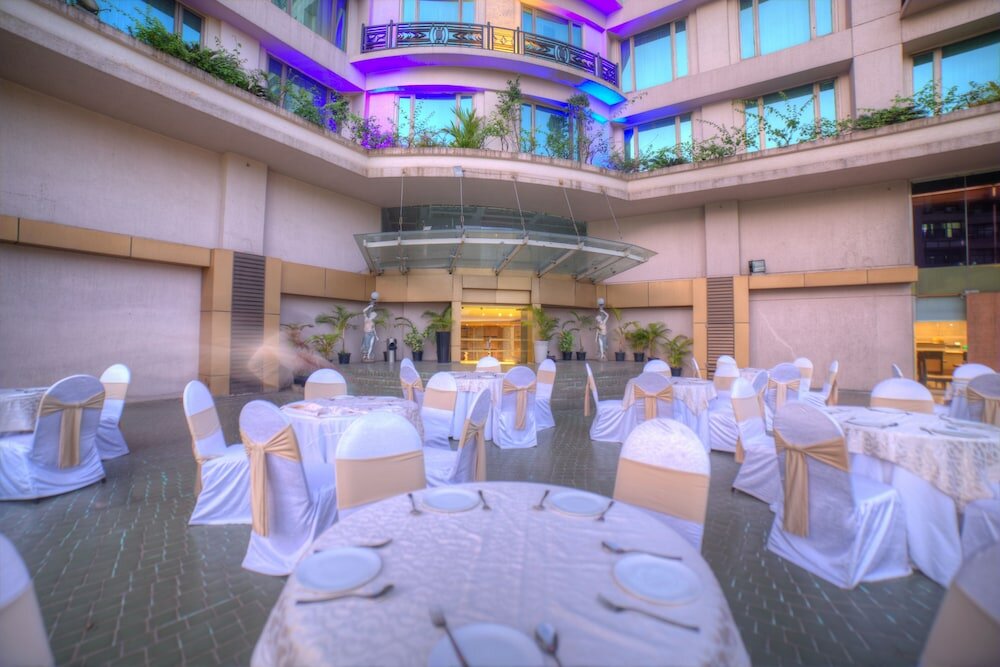 Фото Goldfinch Hotel Mangalore