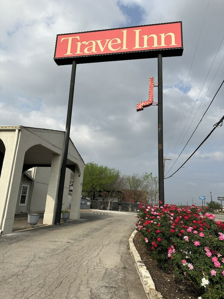 Фото Travel Inn San Antonio