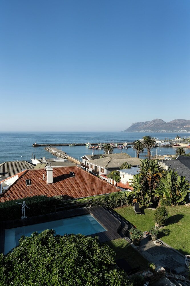 Фото Chartfield Guesthouse