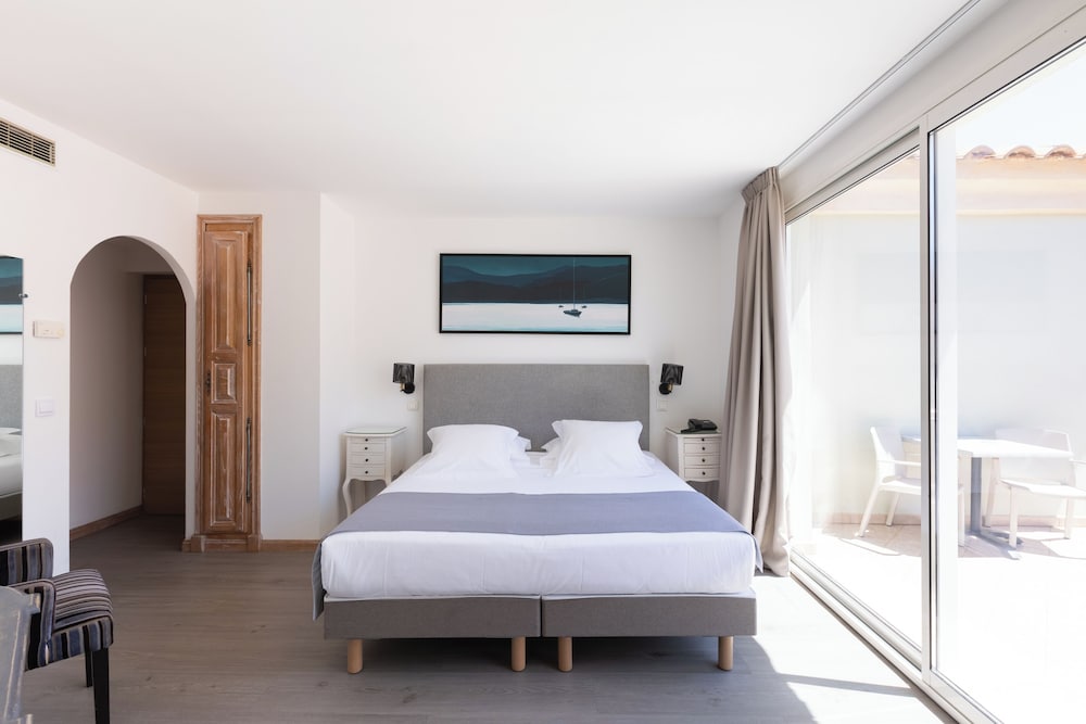 Фото Hotel Mariana