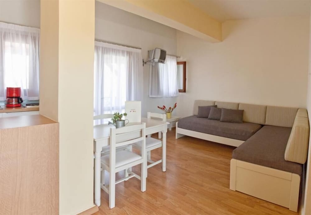 Фото Casa Maria Hotel Apartments