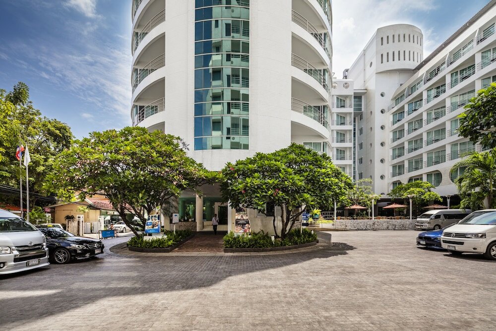 Фото A-One New Wing Hotel