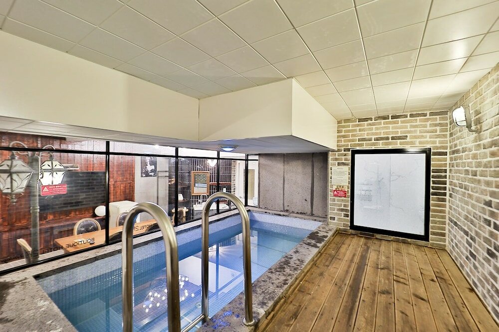 Фото February Hotel Hwanggeum