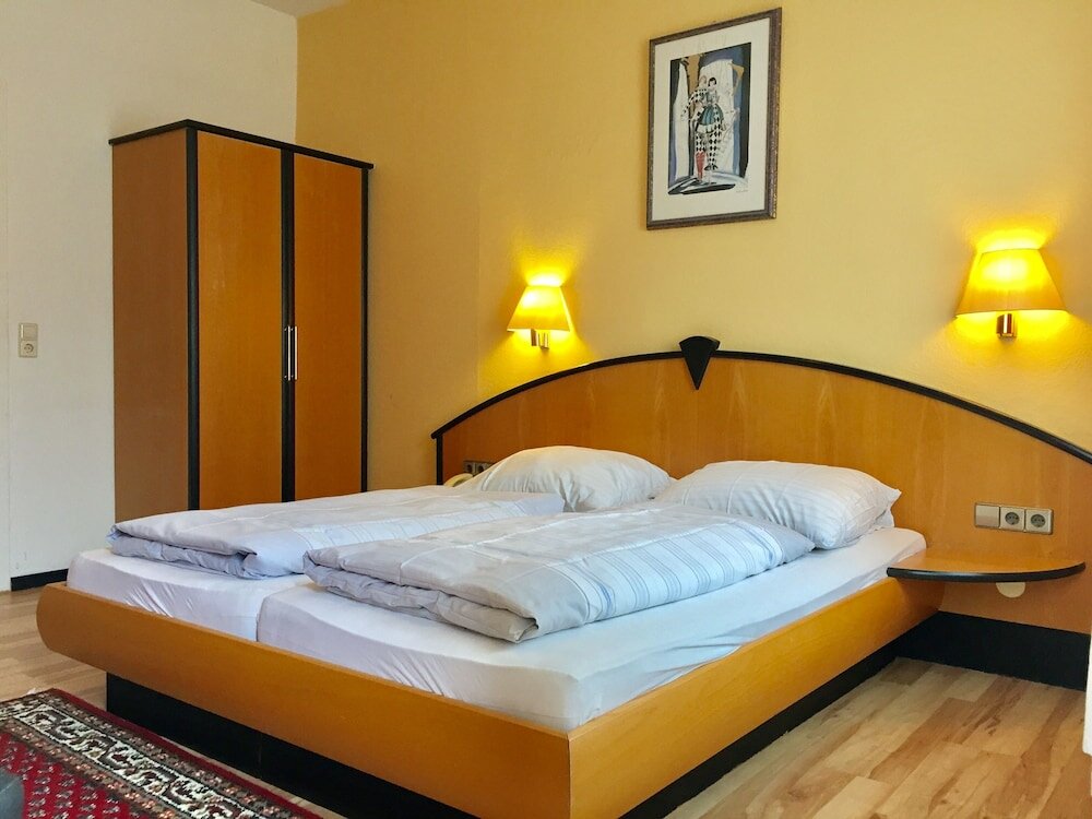 Фото Hotel Kull von Schmidsfelden