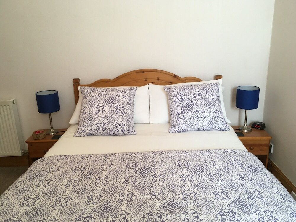 Фото Rossmount Guest House