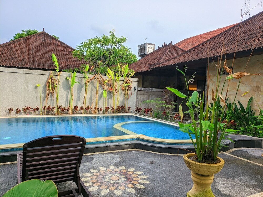 Фото Taman Sari Cottages II