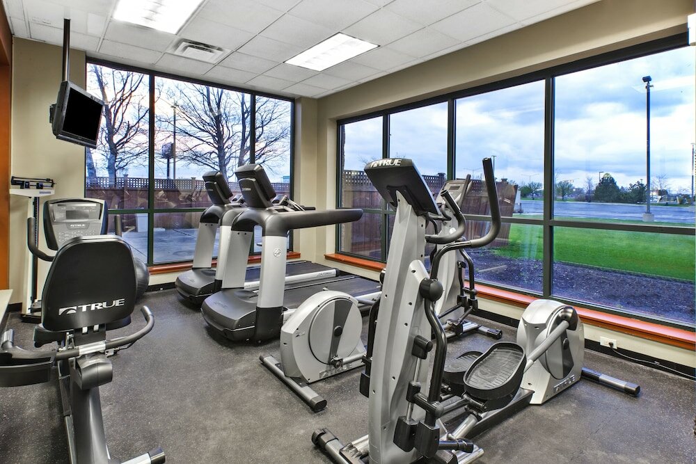 Фото Holiday Inn Hotel & Suites Bolingbrook, an Ihg Hotel