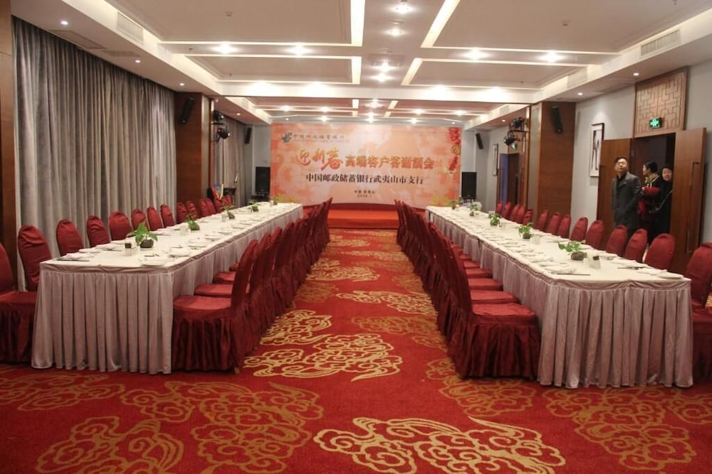 Фото Fliport Garden Hotel Wuyishan