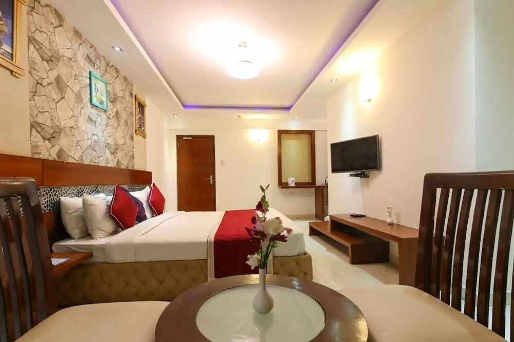 Фото Icon Suites by Bhagini