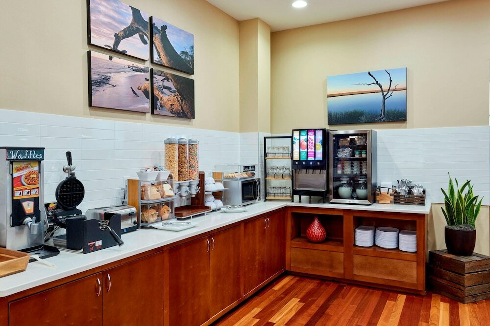 Фото Four Points by Sheraton Jacksonville Baymeadows