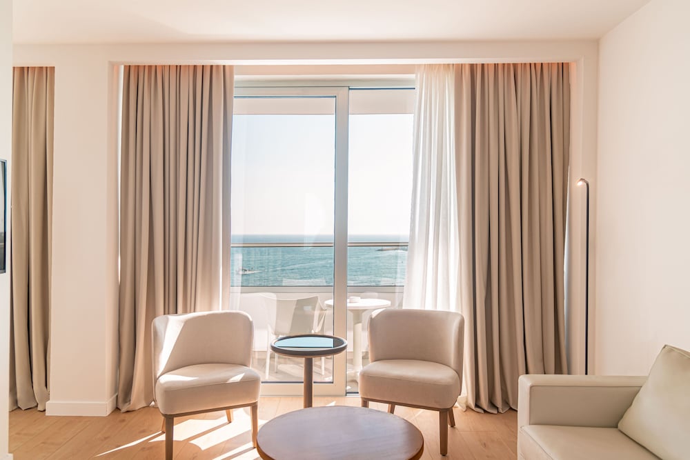 Фото Grecian Sands Hotel