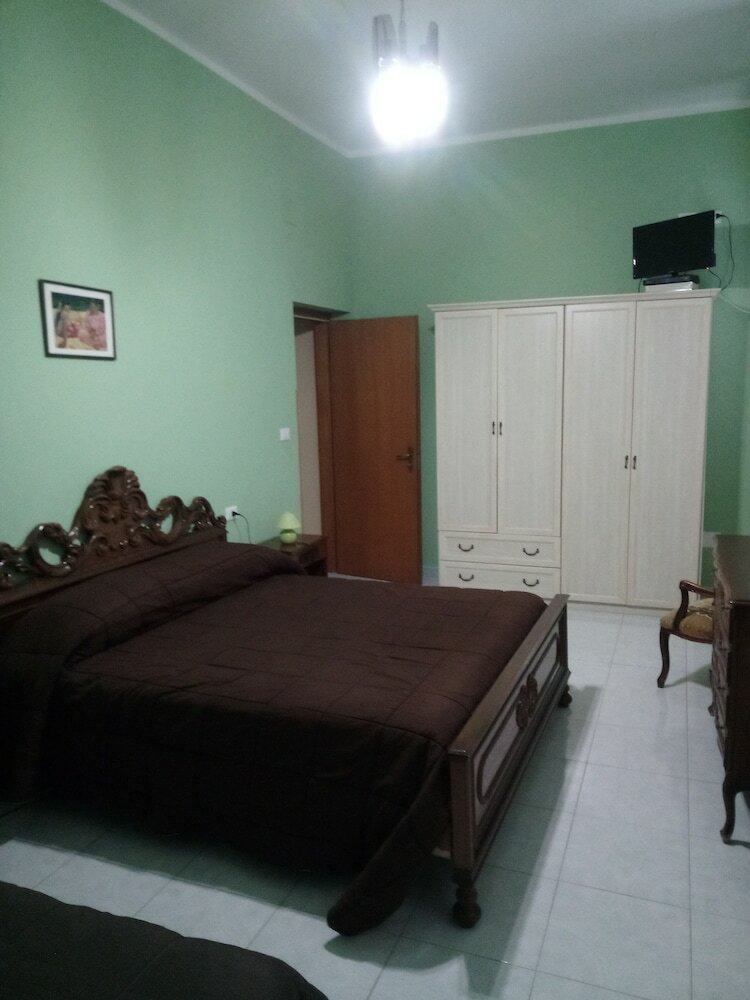 Фото Stazione di Palermo affitti