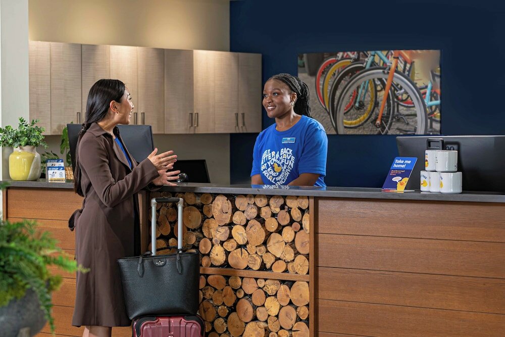 Фото Accent Inns Kelowna