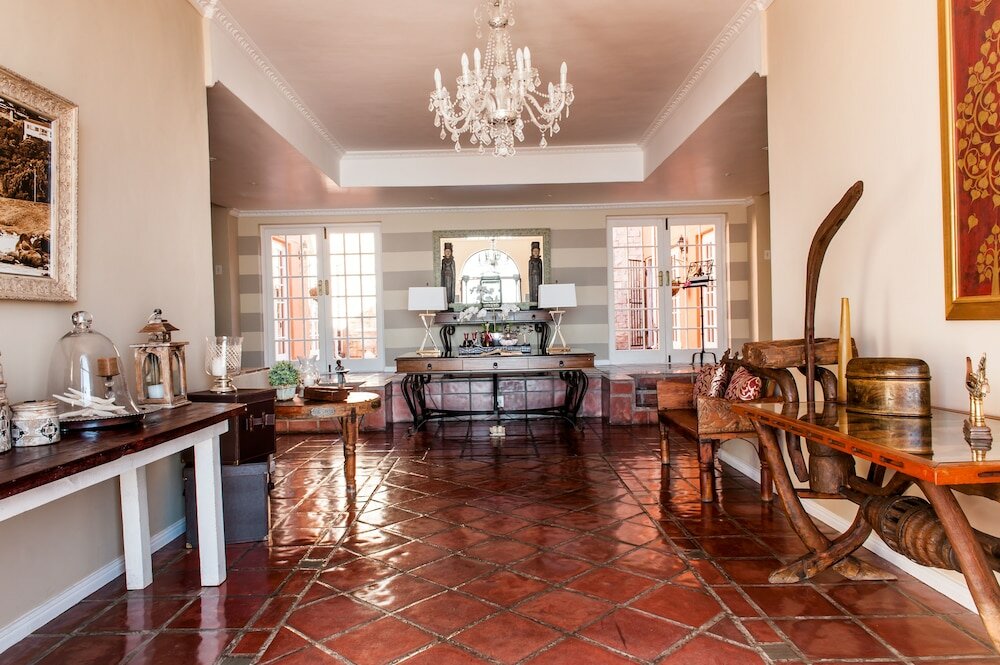 Фото Whale View Manor