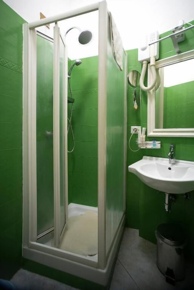 Фото Merulana Star