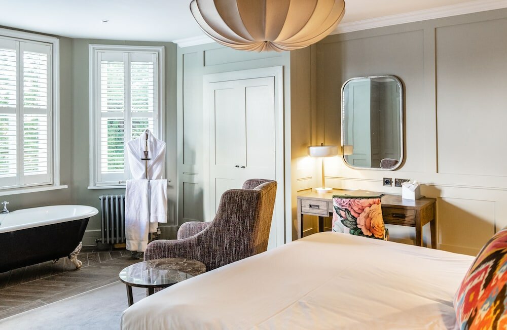 Фото Didsbury House Hotel