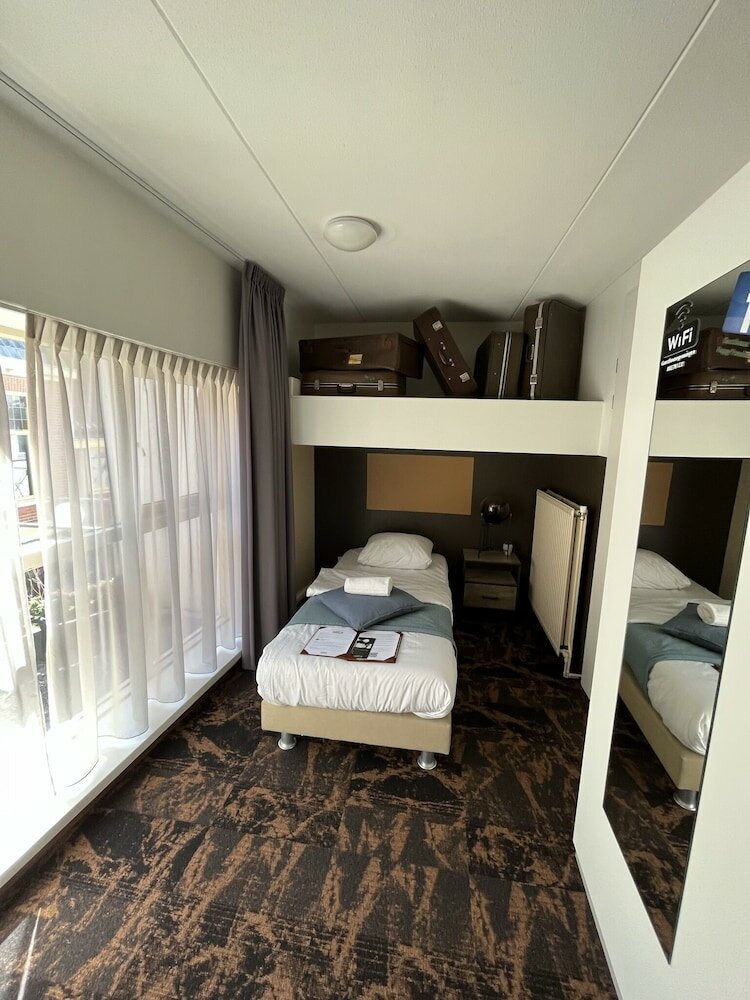 Фото The Happy Traveler