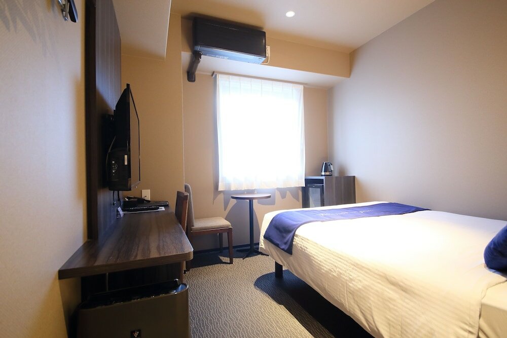 Фото Dynasty Hotel & Resort Osaka