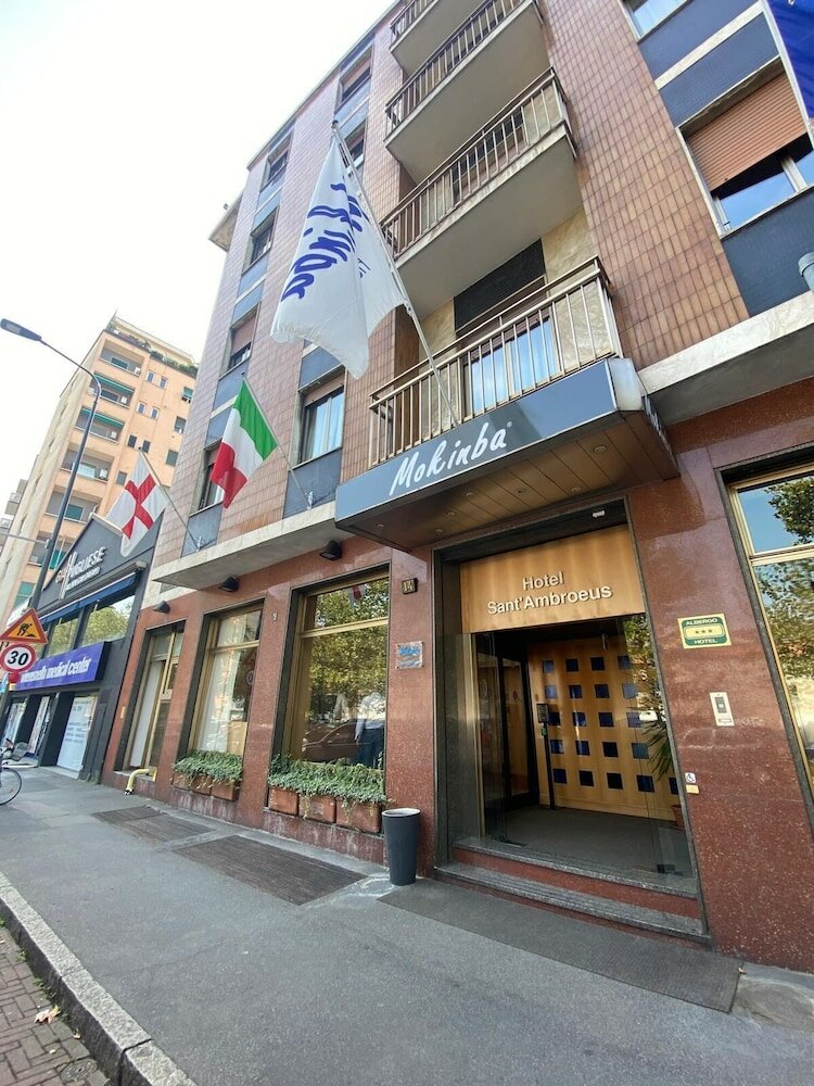 Фото Hotel Sant Ambroeus