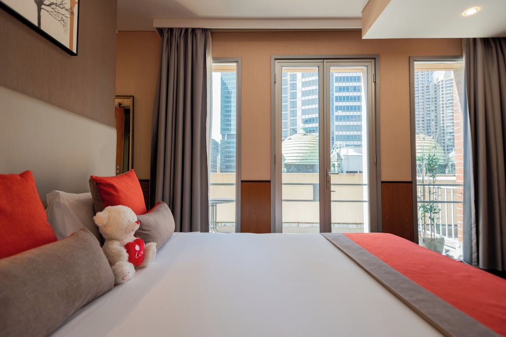 Фото YEHS Hotel Sydney QVB