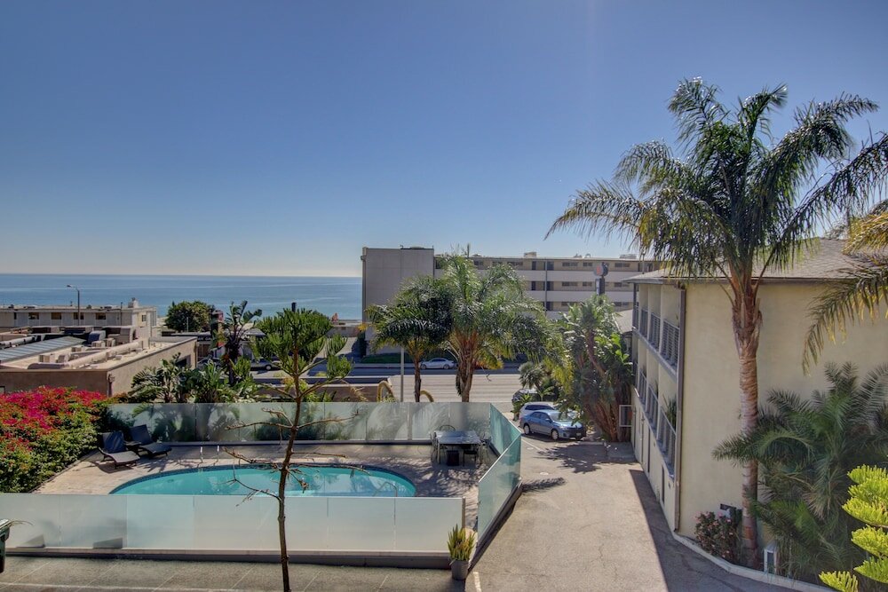 Фото The M Malibu