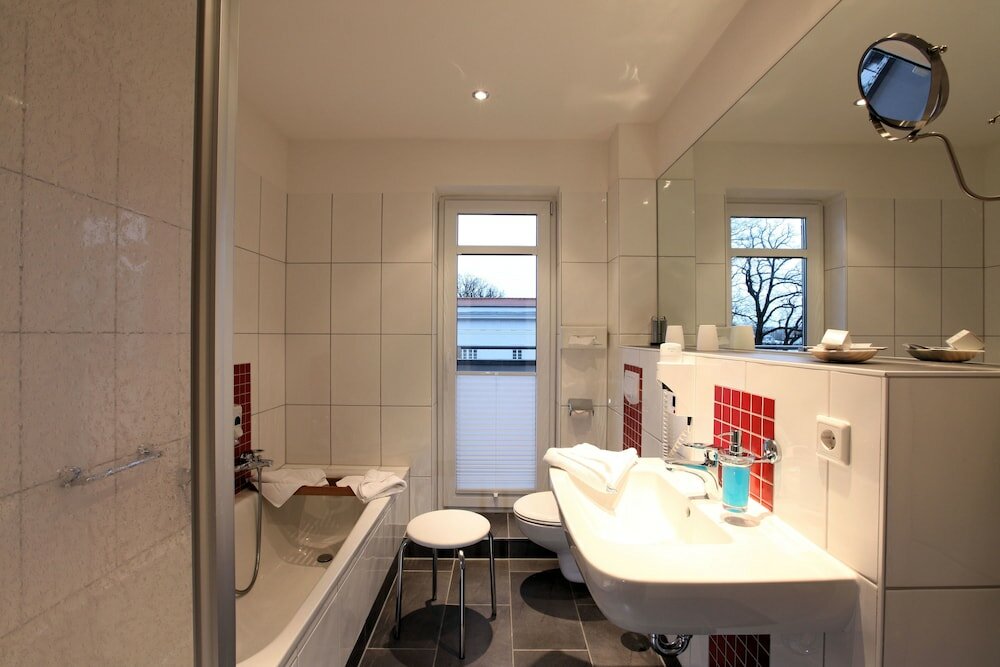 Фото Hotel Badehaus Goor