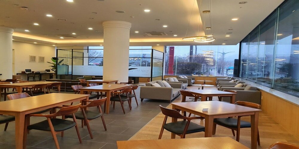 Фото Crown Hotel Changwon