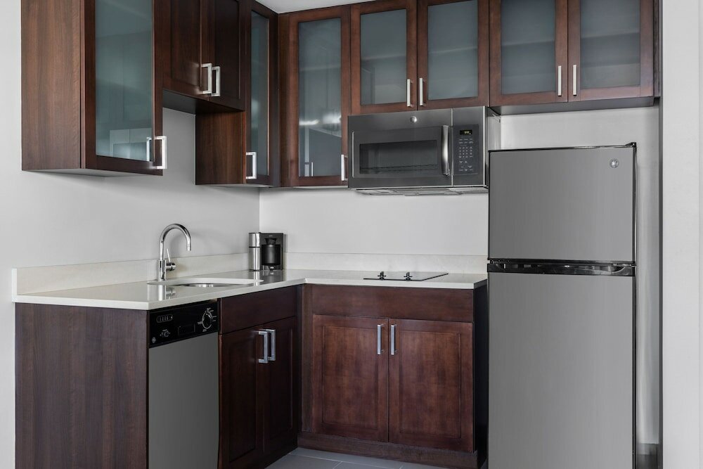 Фото Residence Inn New York The Bronx At Metro Center Atrium