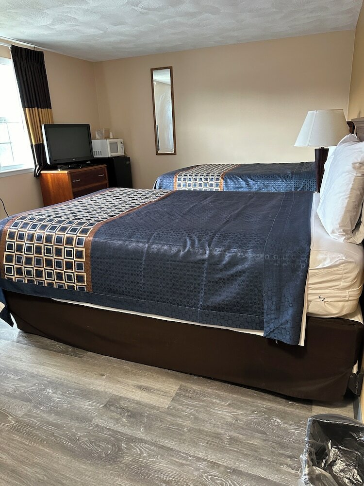 Фото Wickford Motor Inn