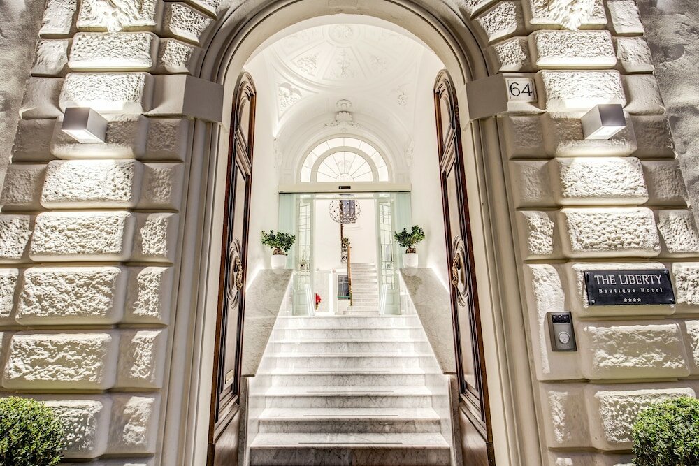 Фото The Liberty Boutique Hotel