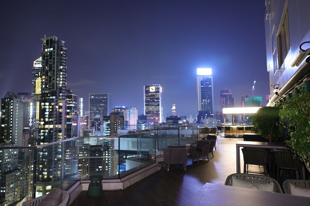 Фото The Emperor Hotel