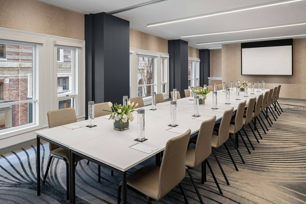 Фото Glass Light Hotel & Gallery, Autograph Collection