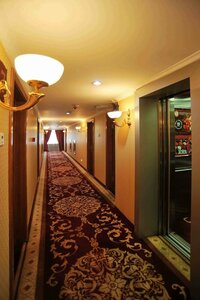 Гостиница White House Hotel